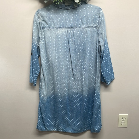 Luxology Chambray Denim Dot Shift Shirt Dress with Pockets 6 - Picture 5 of 16